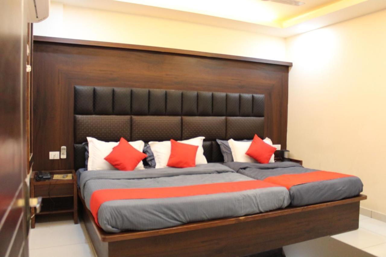Hotel Katra Royal Stay Extérieur photo