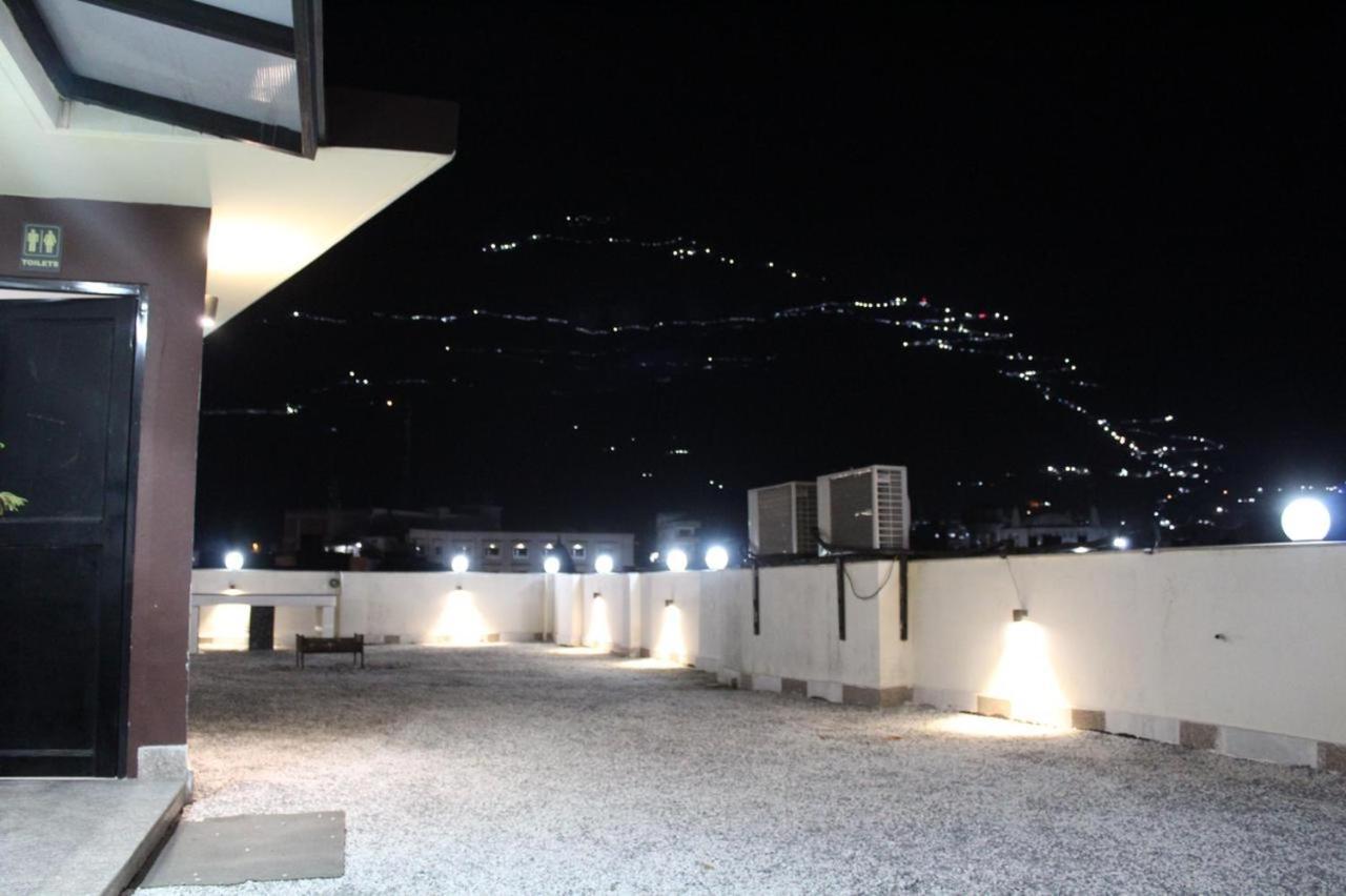Hotel Katra Royal Stay Extérieur photo